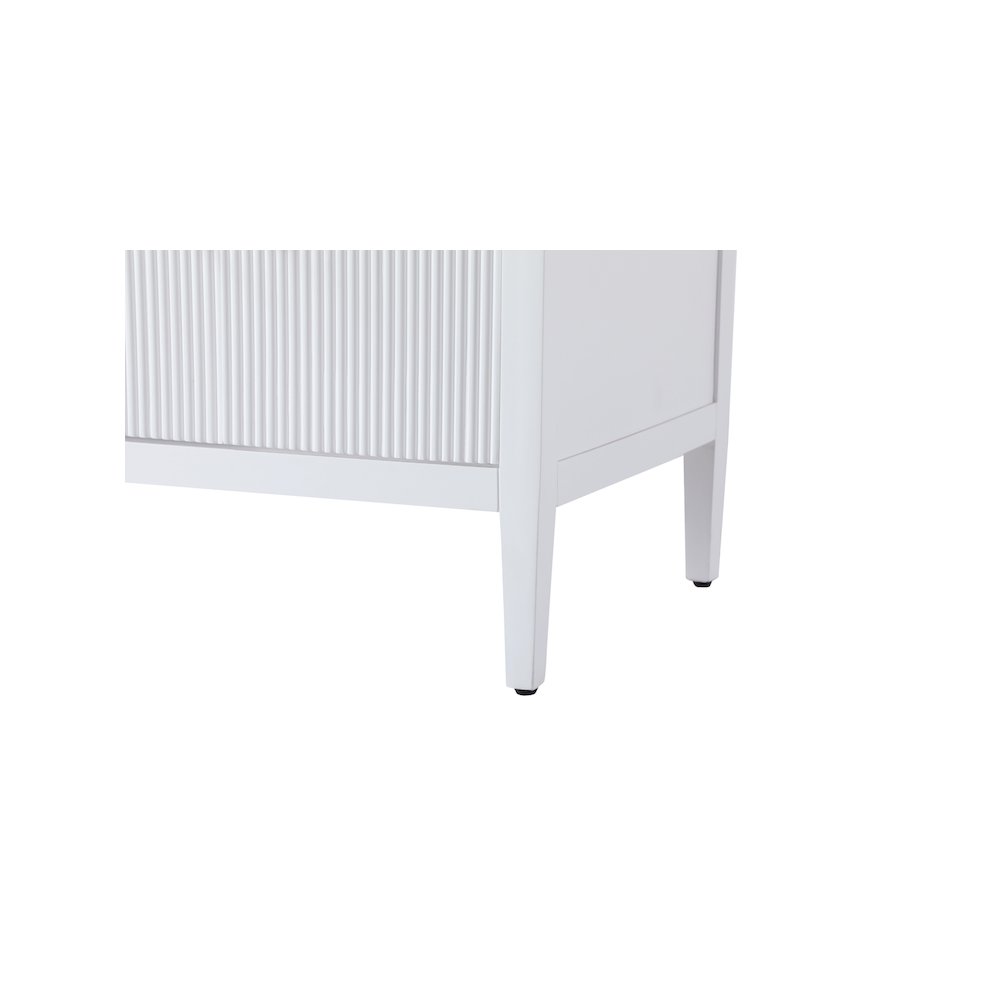 60 inch Double Bathroom Vanity in White. Picture 10