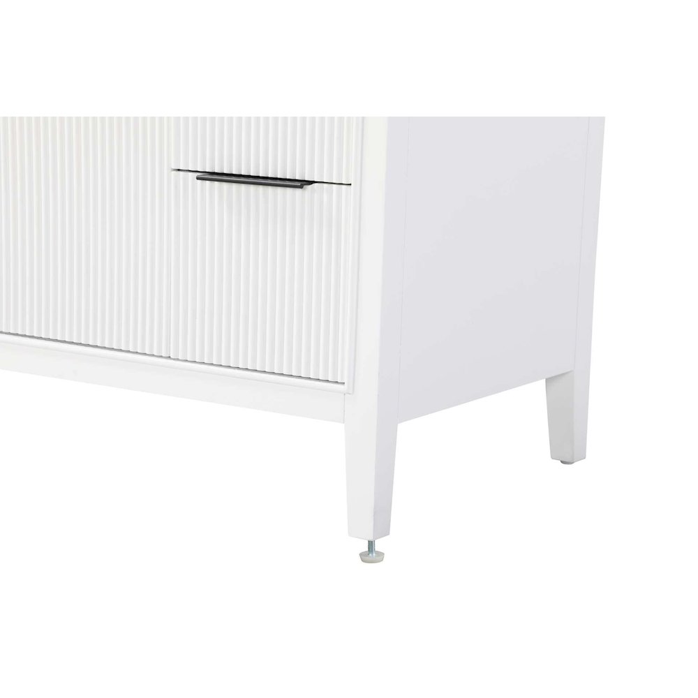 48 inch Single Bathroom Vanity in White. Picture 7