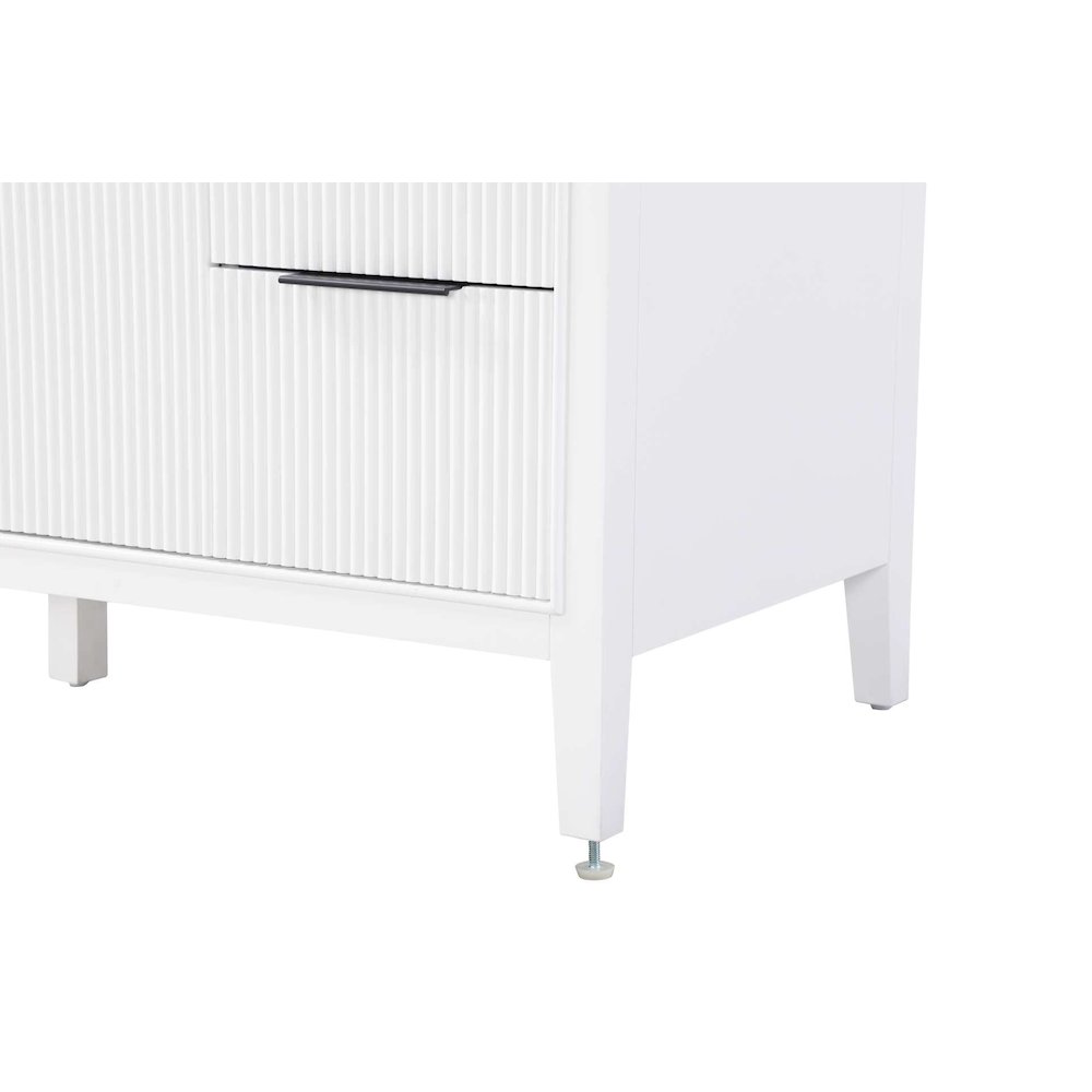 54 inch Single Bathroom Vanity in White. Picture 7