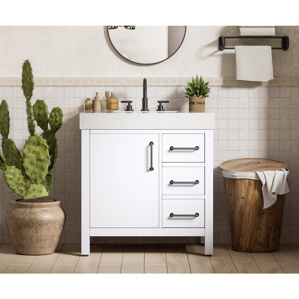 32 inch Single Bathroom Vanity In White. Picture 2
