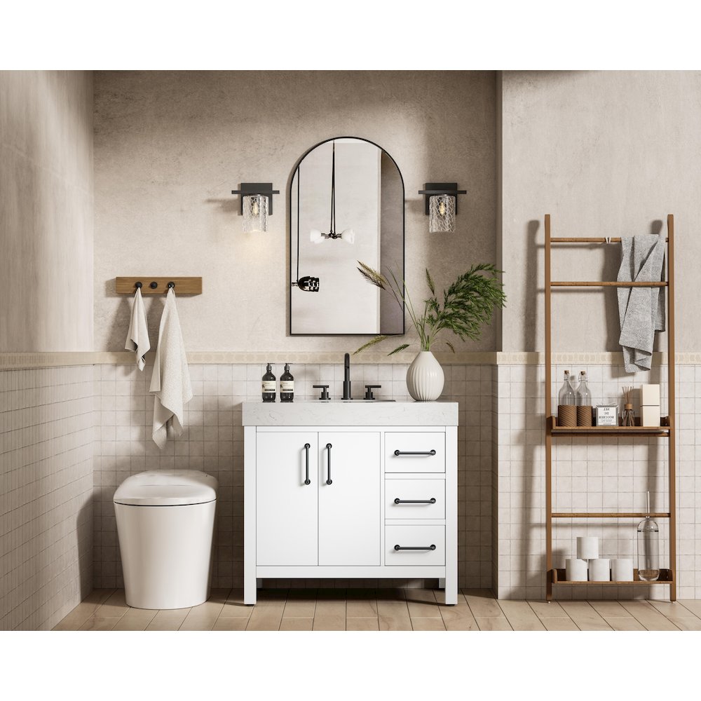 36 inch Single Bathroom Vanity In White. Picture 4
