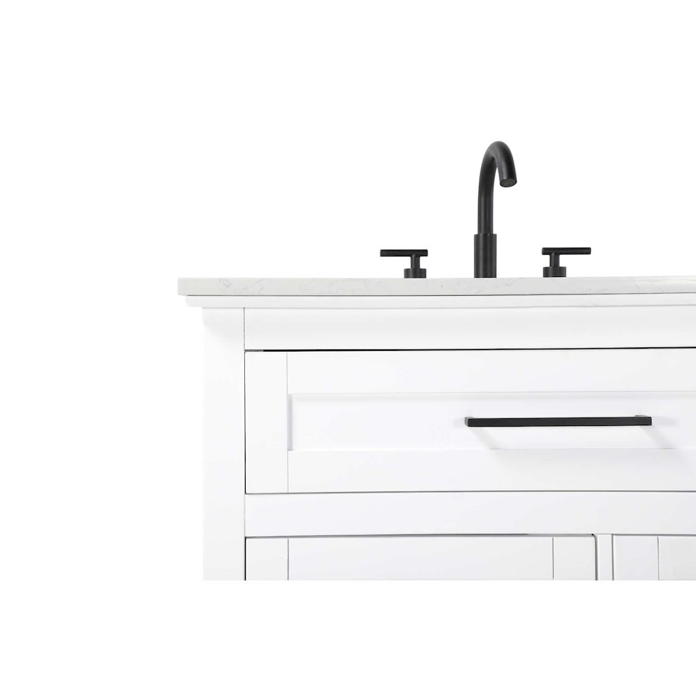 32 inch Single Bathroom Vanity in White. Picture 5