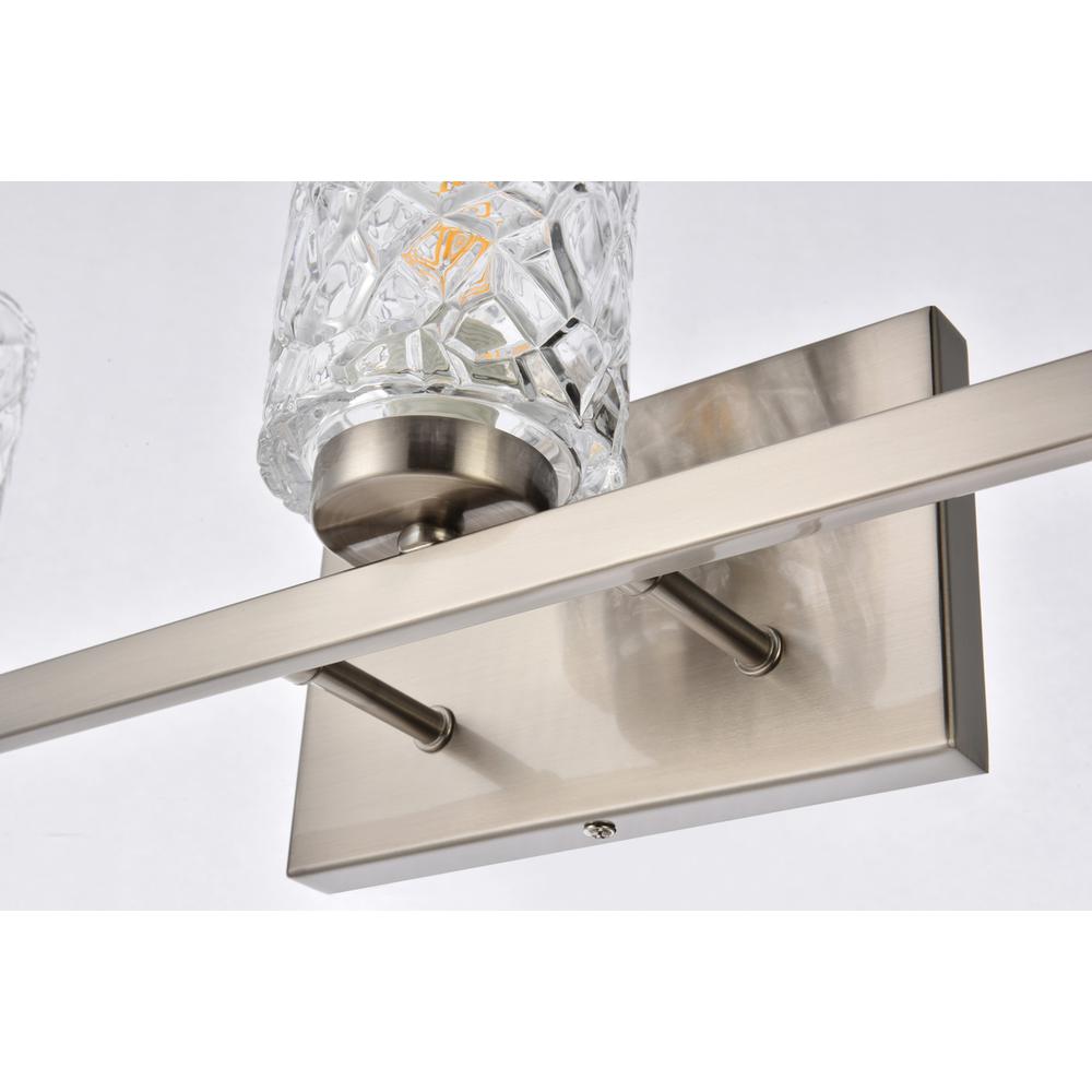Cassie 5 lights bath sconce in satin nickel with clear shade. Picture 3