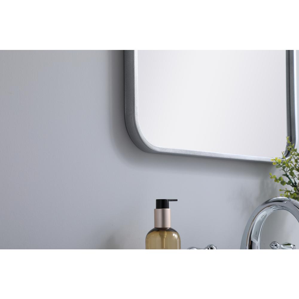 Soft corner metal rectangular mirror 20x30 inch in Silver. Picture 4