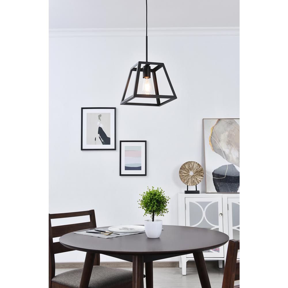 Resolute 1 light black Pendant. Picture 13