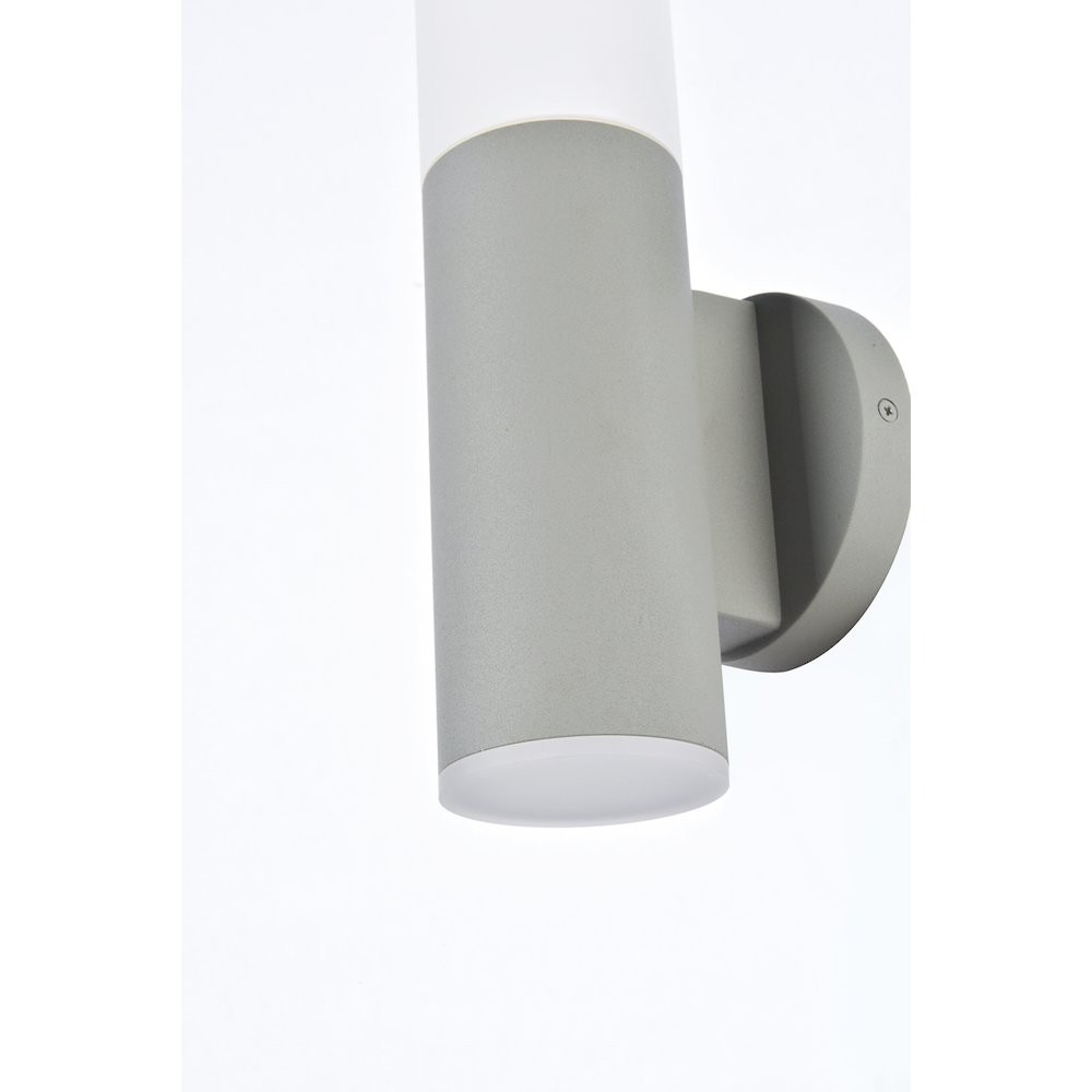 Raine Integrated Led Wall Sconce  In Silver. Picture 5
