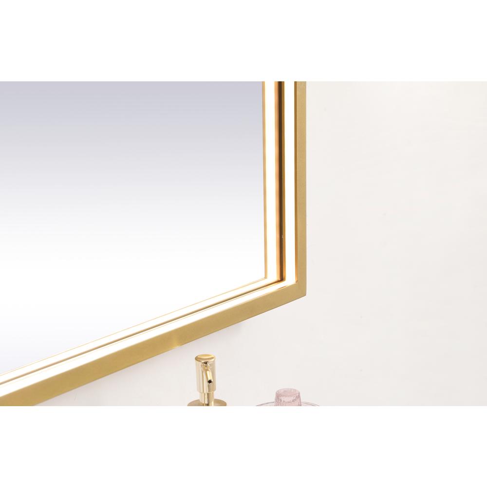 Pier 27x36 inch LED mirror with adjustable color temperature. Picture 6
