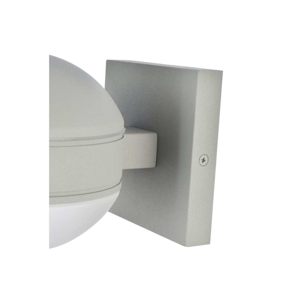 Raine Integrated Led Wall Sconce In Silver. Picture 5