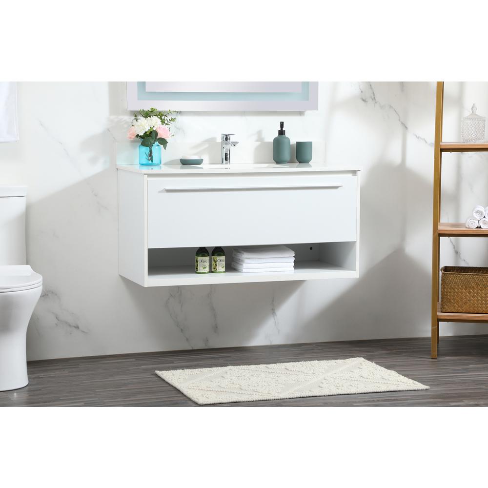 40 inch Single bathroom vanity in white with backsplash. Picture 2