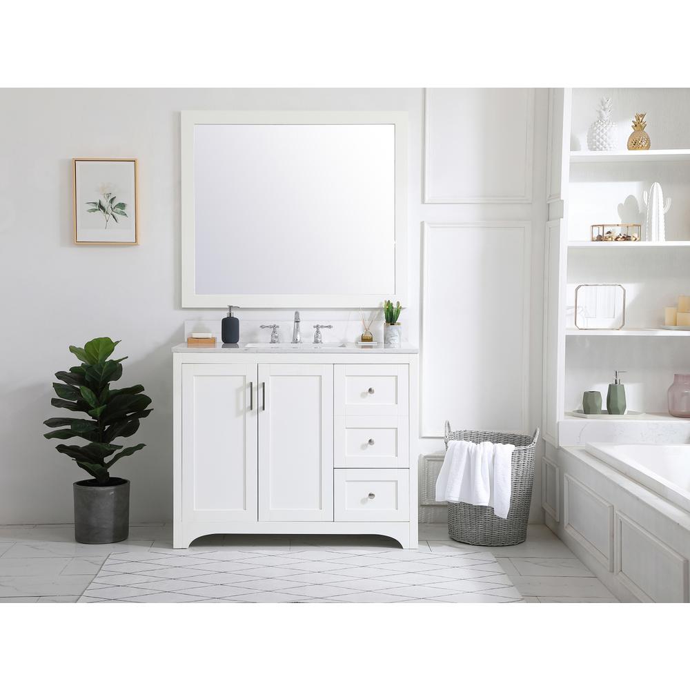 42 inch Single Bathroom Vanity in White with Backsplash. Picture 7