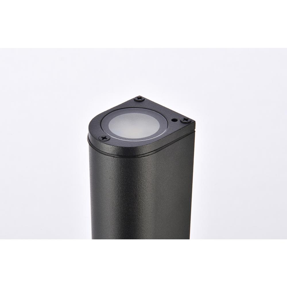 Raine Integrated LED wall sconce in black. Picture 4