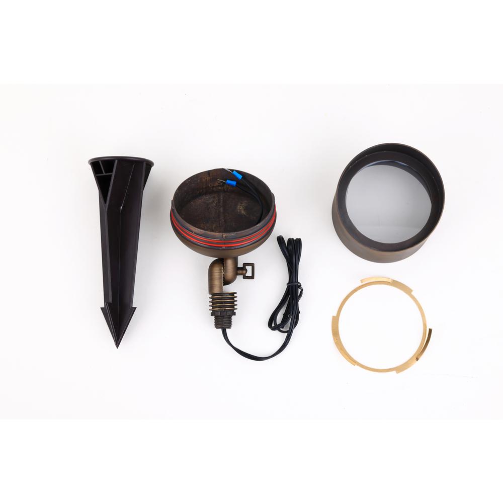 Cast brass wide spot light. Picture 7