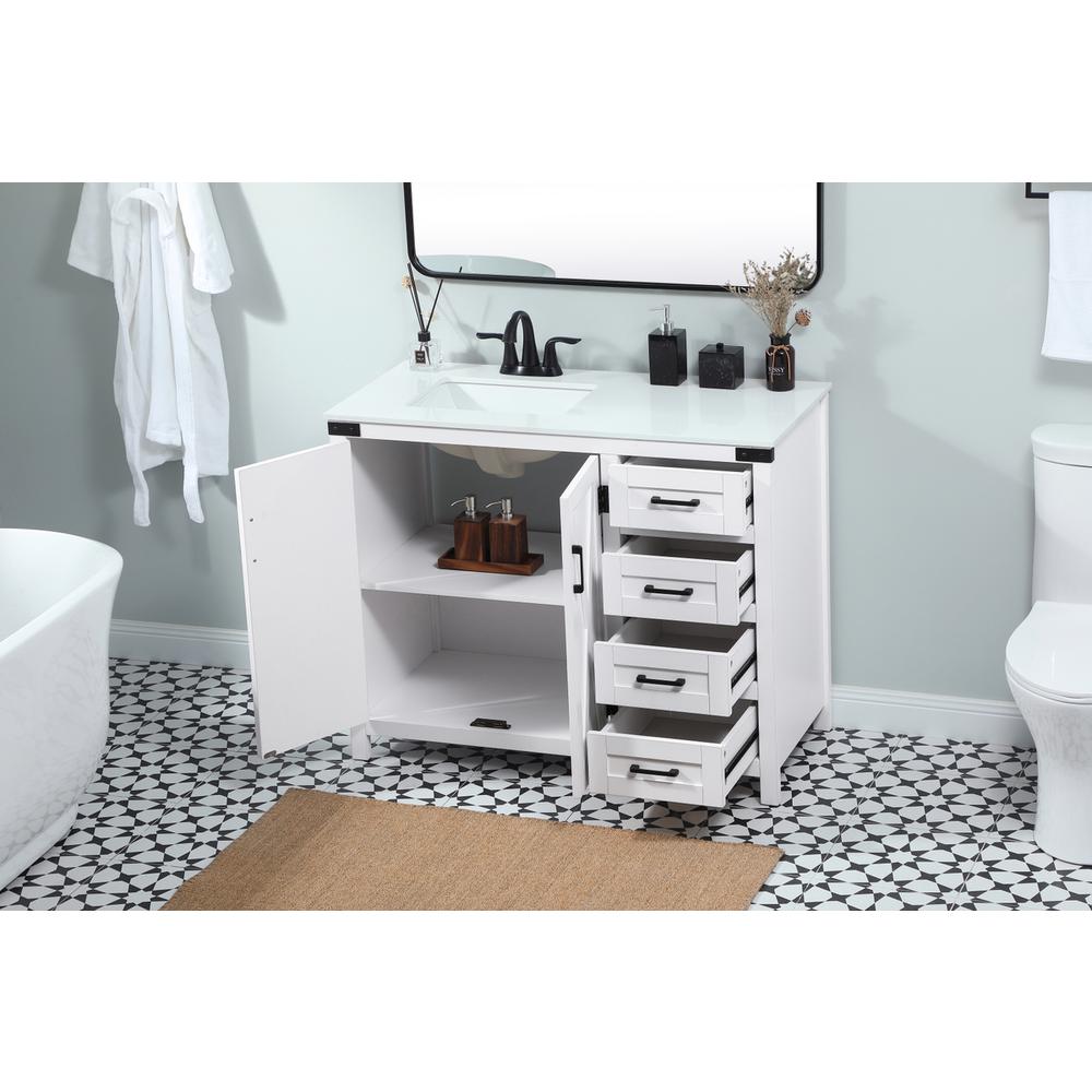 42 inch Single bathroom vanity in white. Picture 3