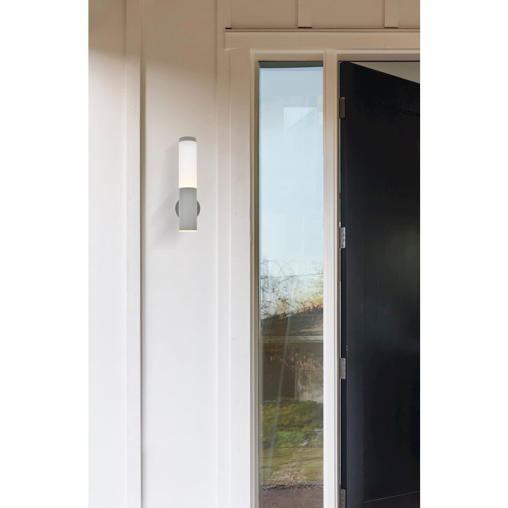 Raine Integrated Led Wall Sconce  In Silver. Picture 6