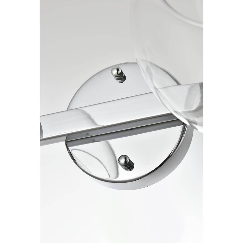 Rogelio 2 light Chrome and Clear Bath Sconce. Picture 4