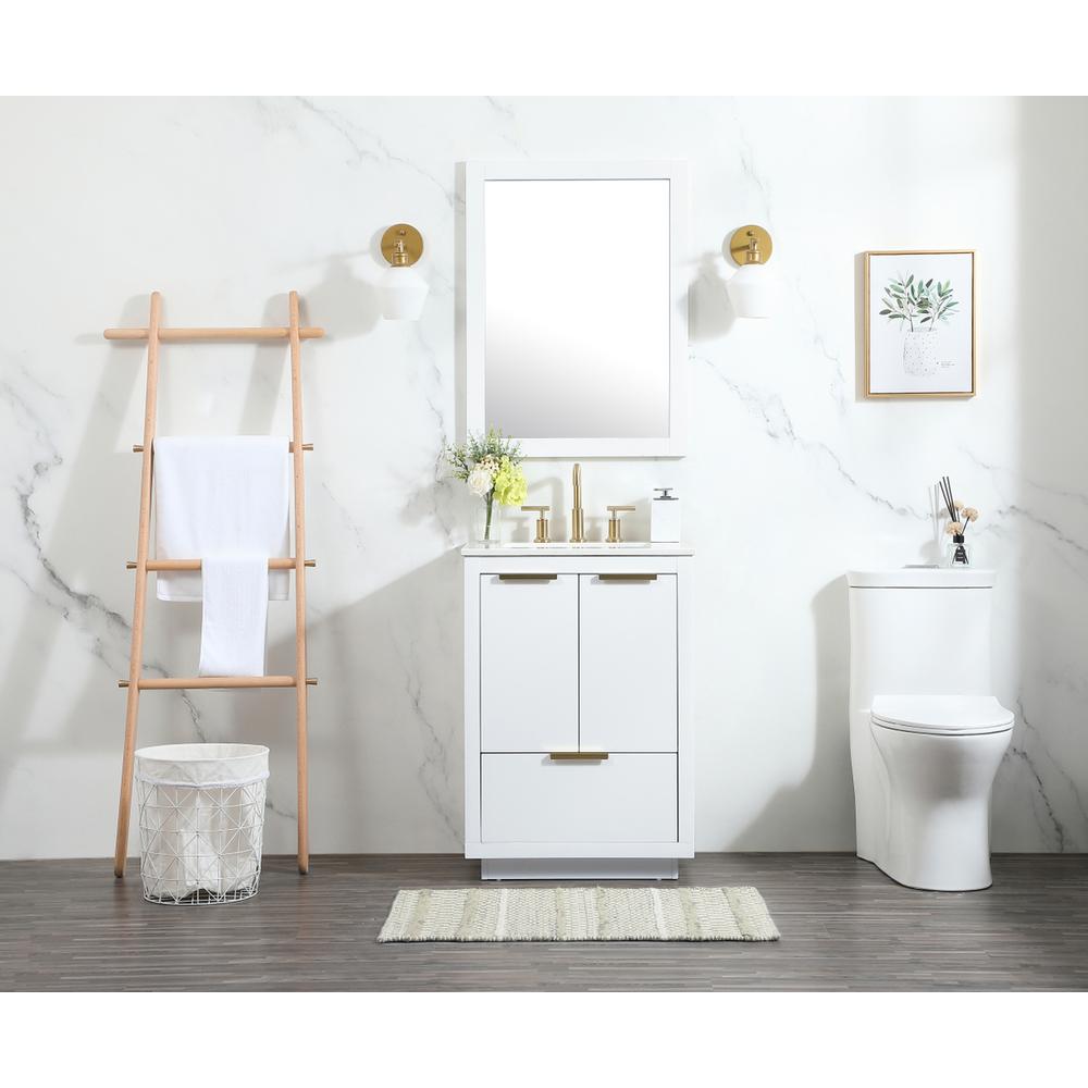 24 inch Single bathroom vanity in white. Picture 4