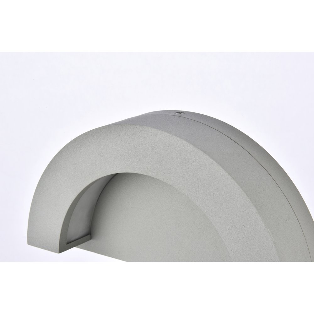 Raine Integrated Led Wall Sconce  In Silver. Picture 5