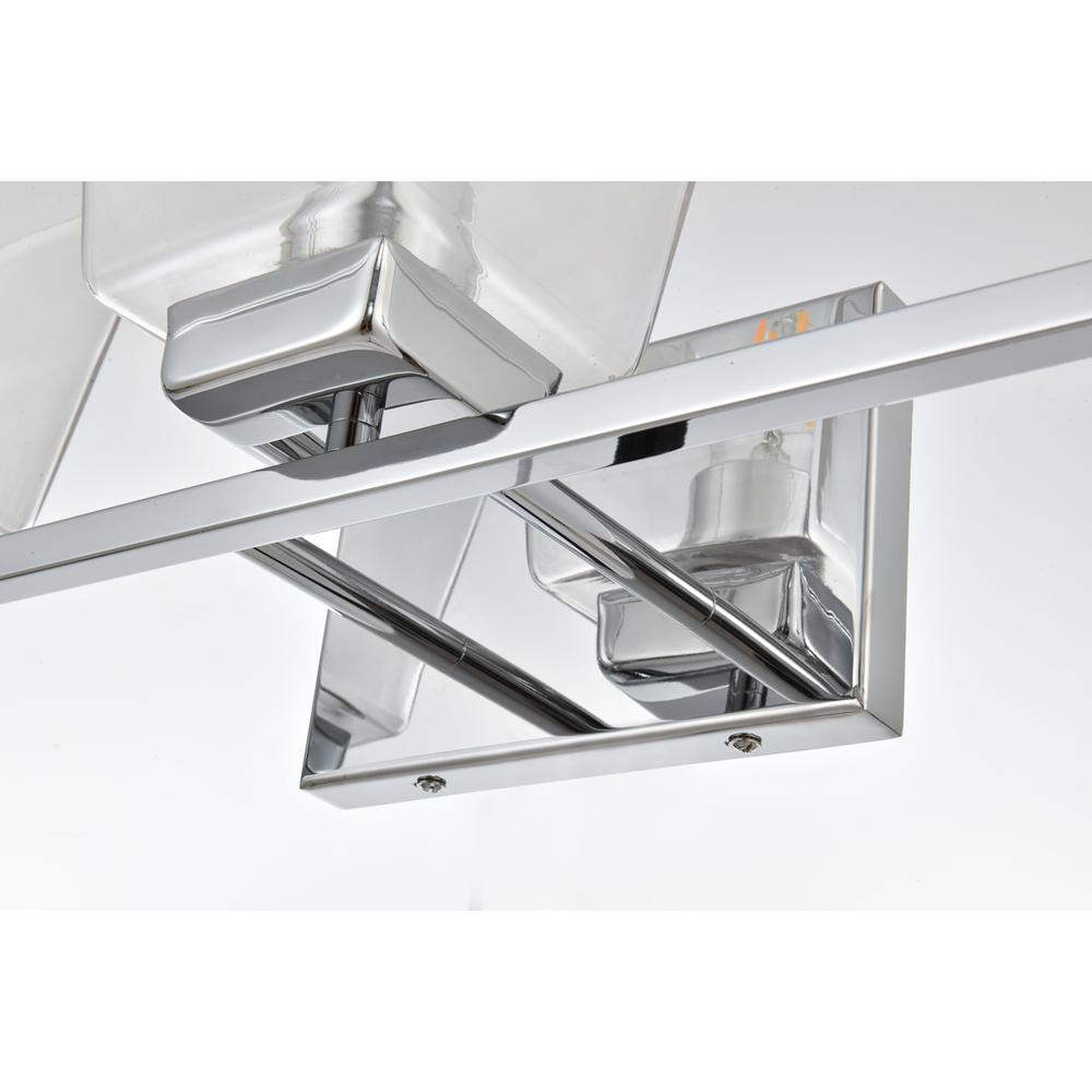 Merrick 3 light Chrome and Clear Bath Sconce. Picture 6
