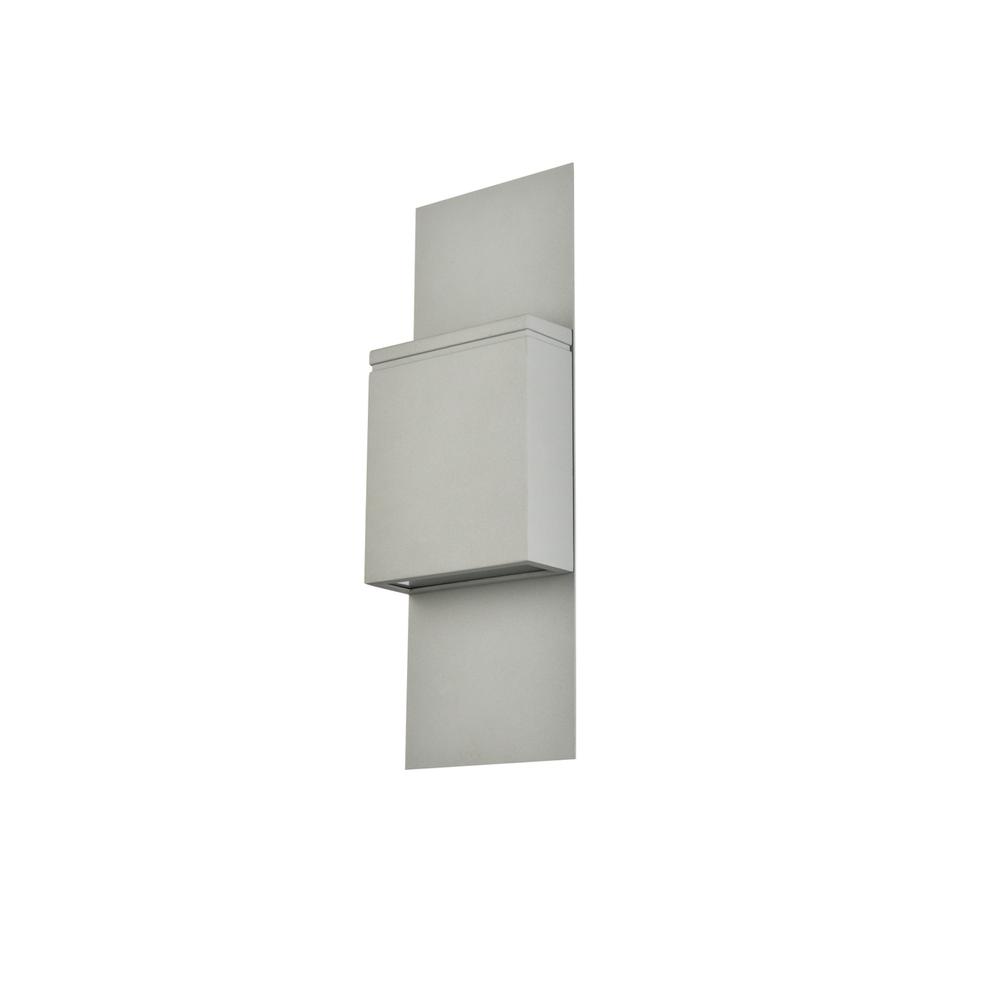 Raine Integrated LED wall sconce  in silver. Picture 6