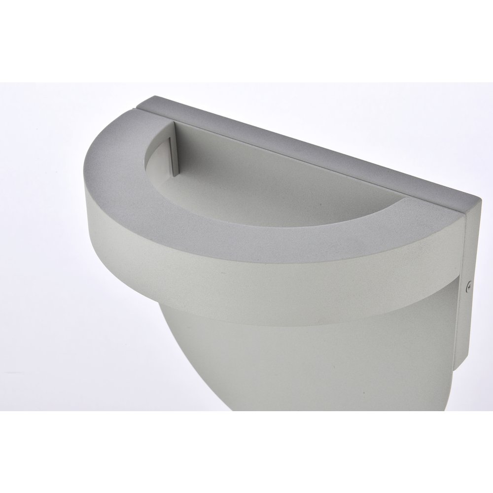 Raine Integrated Led Wall Sconce  In Silver. Picture 5