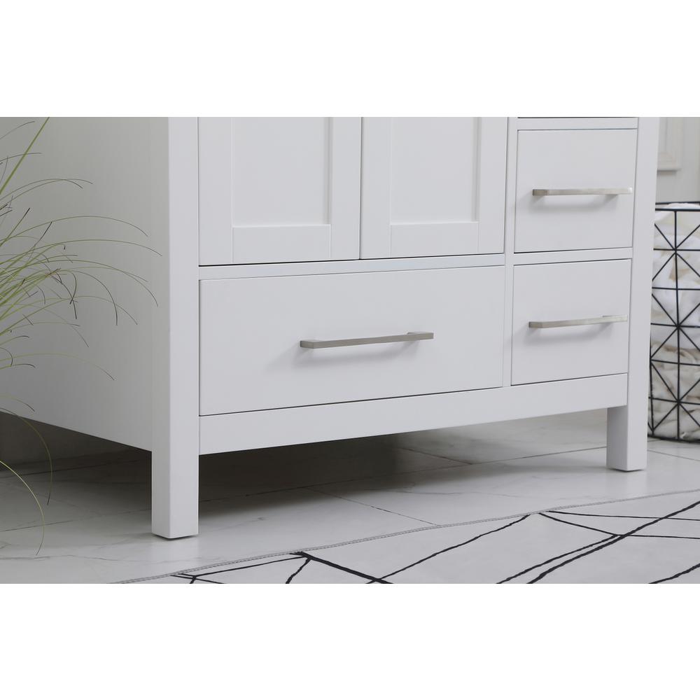 32 inch Single Bathroom Vanity in White with Backsplash. Picture 6
