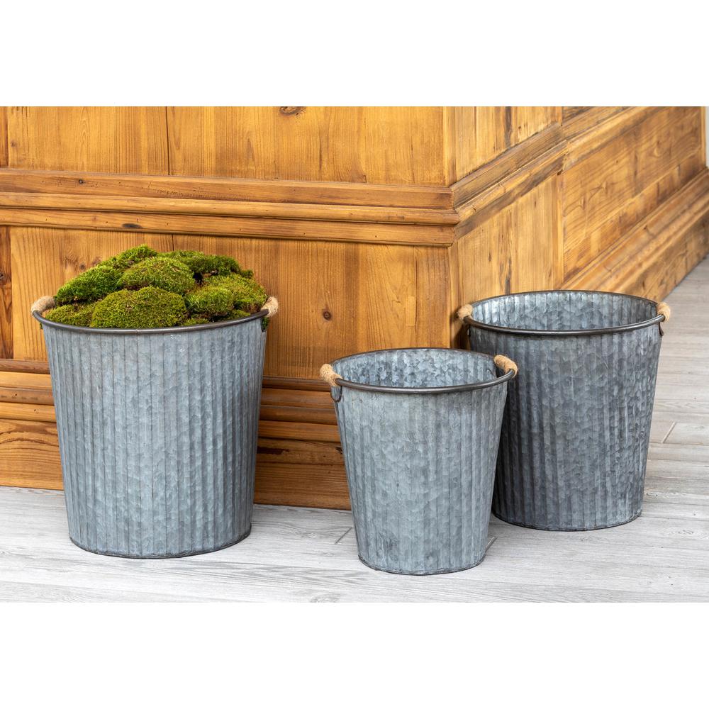 Galvanized Flower Bucket, Medium. Picture 3