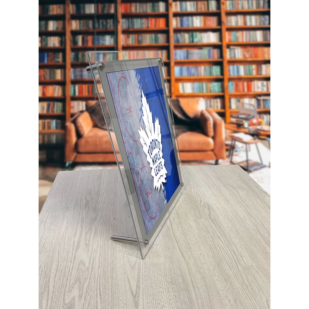Toronto Maple Leafs 32" x 23.5" Backlit LED Sign. Picture 4
