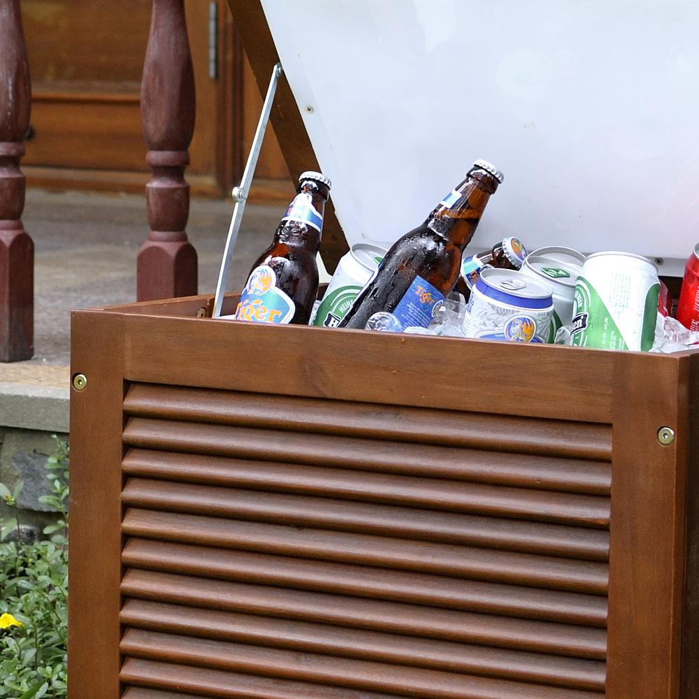 Wooden Patio Cooler. Picture 3