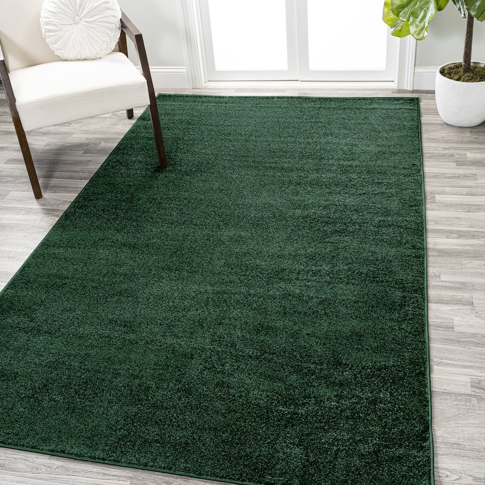 Haze Solid Low Pile Area Rug Emerald. Picture 21