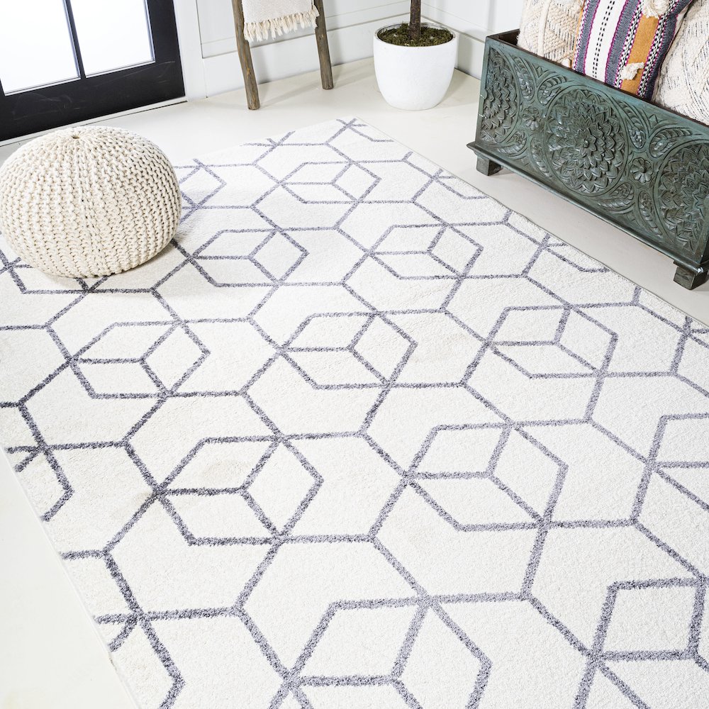 Tumbling Blocks Modern Geometric Area Rug. Picture 17