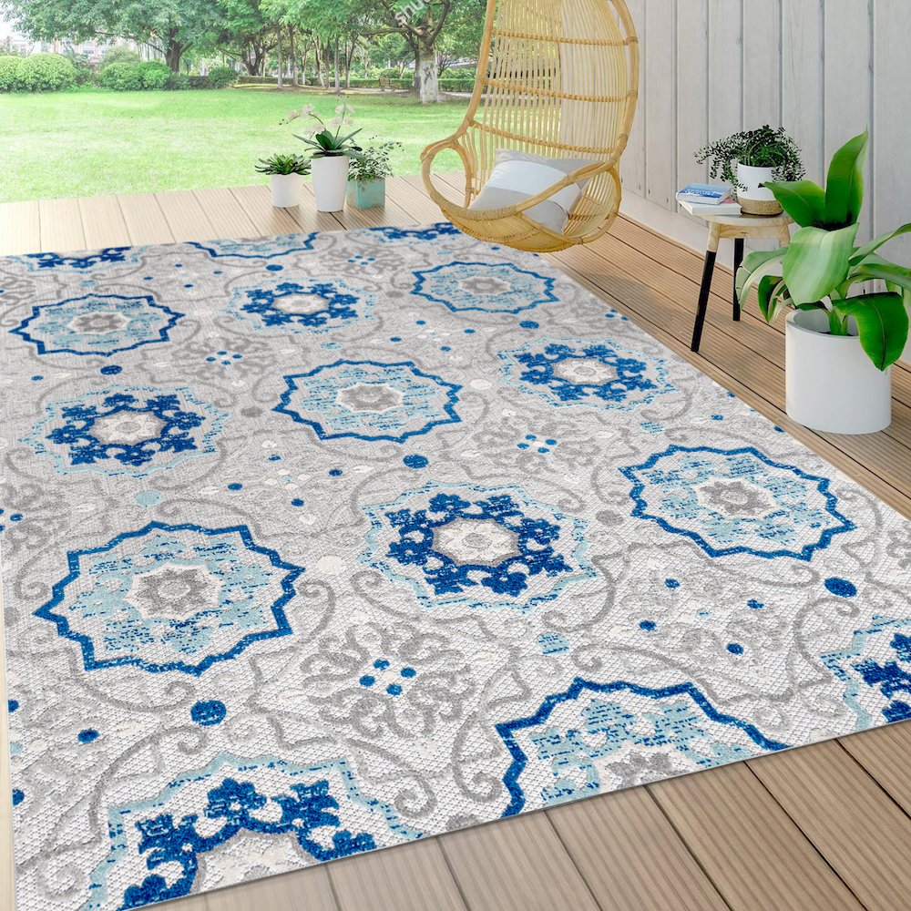 Mediterranean Medallion Indoor/Outdoor Area Rug. Picture 5