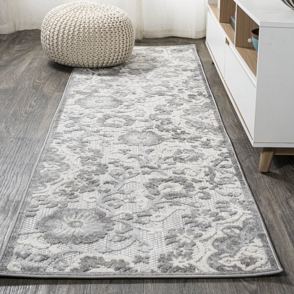 Lucena Modern Medallion High-Low Indoor/Outdoor Area Rug. Picture 2