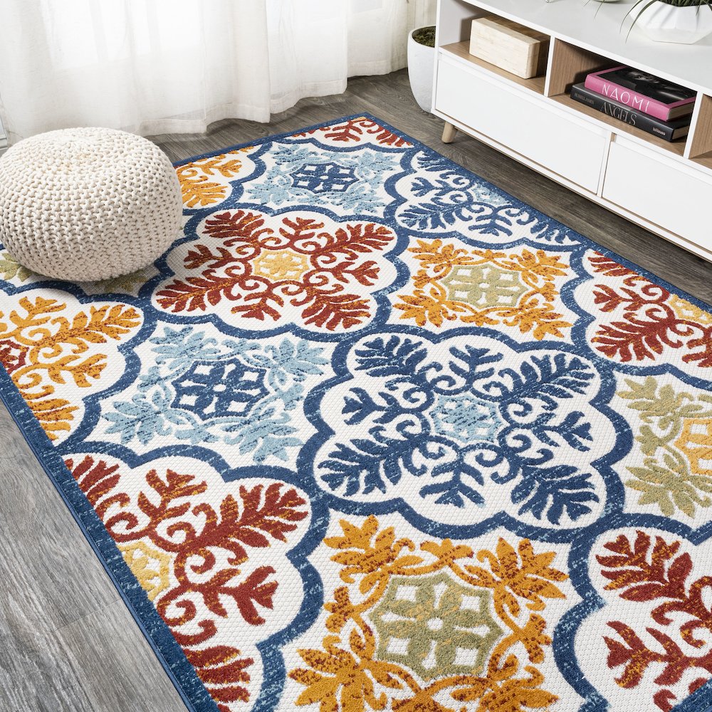 Cassis Ornate Ogee Trellis High-Low Indoor/Outdoor Area Rug. Picture 4