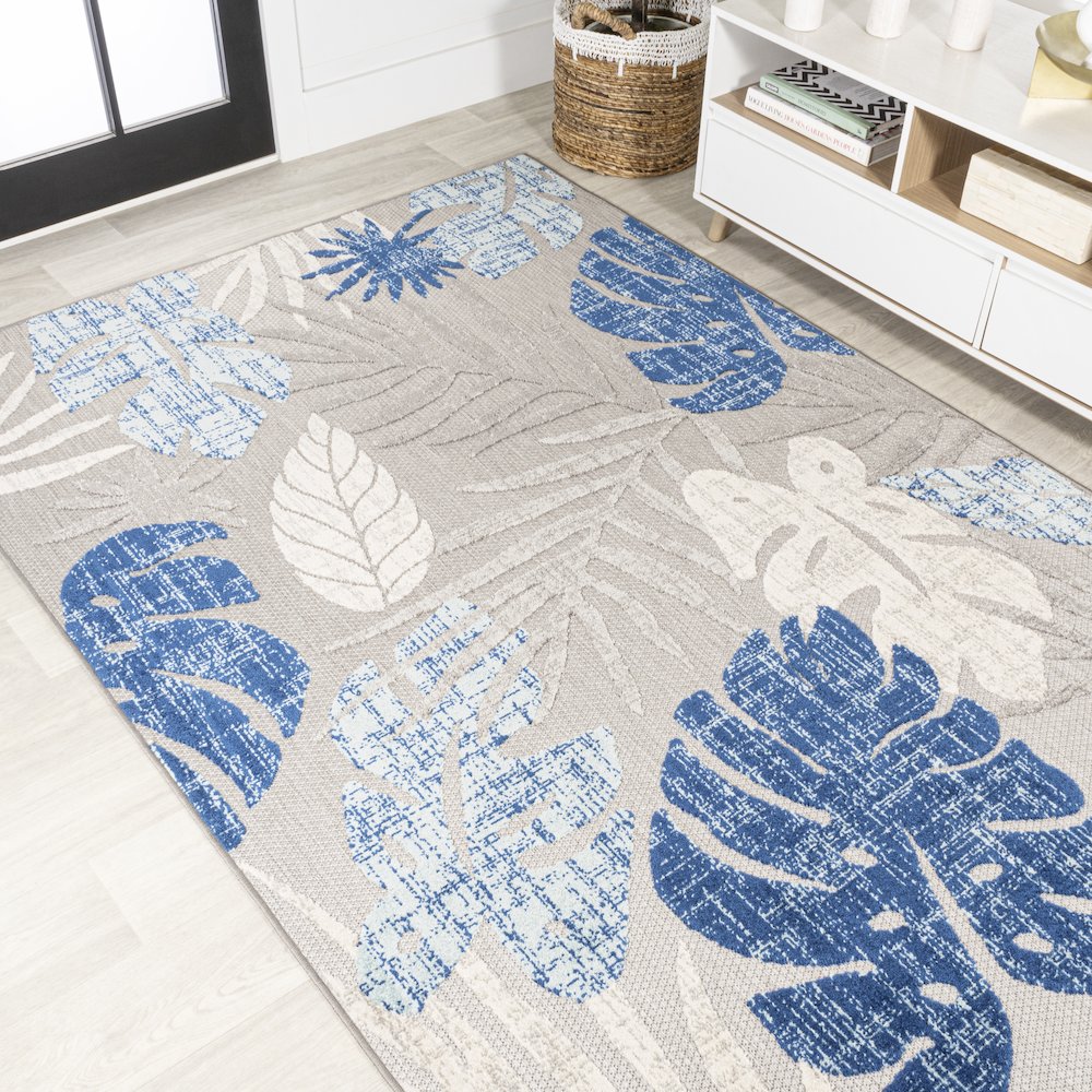 Monstera Tropical Leaf High-Low Indoor/Outdoor Area Rug. Picture 4