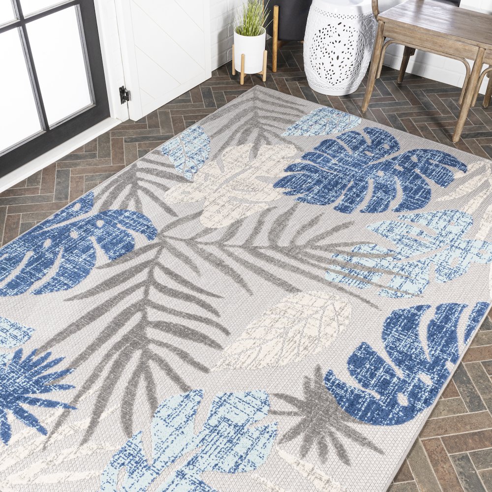 Monstera Tropical Leaf High-Low Indoor/Outdoor Area Rug. Picture 8