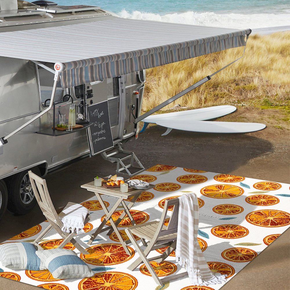 Aranciata Citrus Slice High-Low Indoor/Outdoor Area Rug. Picture 13