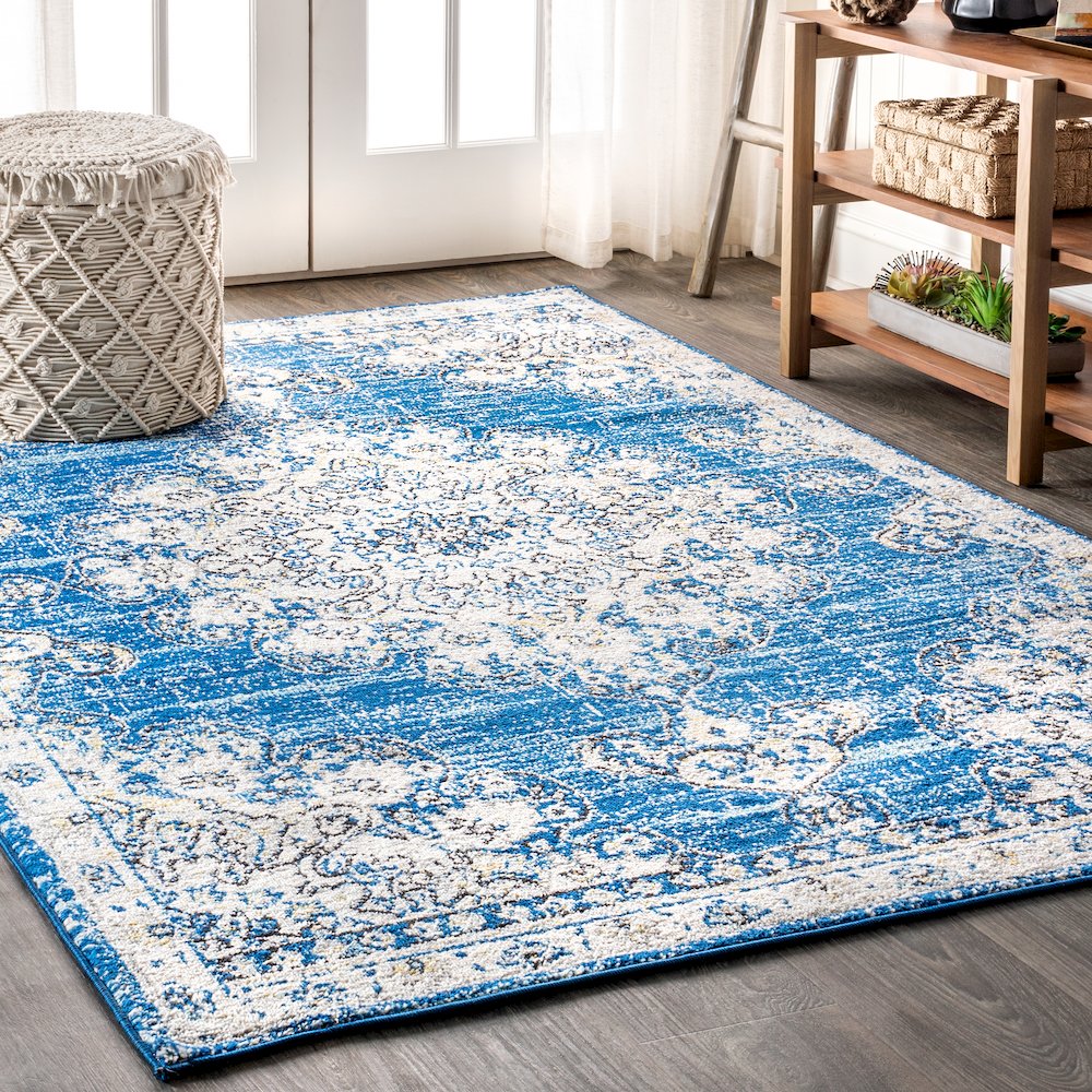 Leann Bohemian Flair Boho Vintage Medallion Area Rug. Picture 2