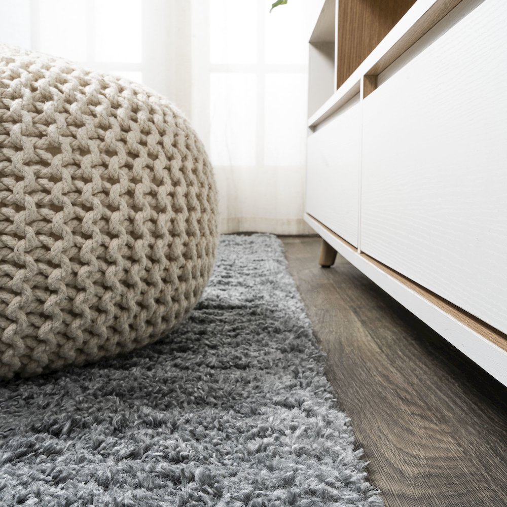 Groovy Solid Shag Area Rug. Picture 7