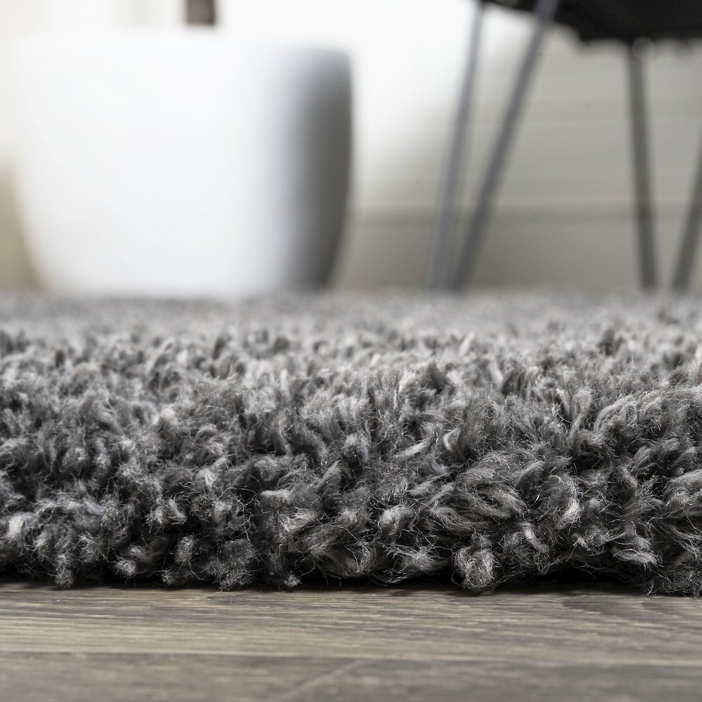Groovy Solid Shag Area Rug. Picture 6