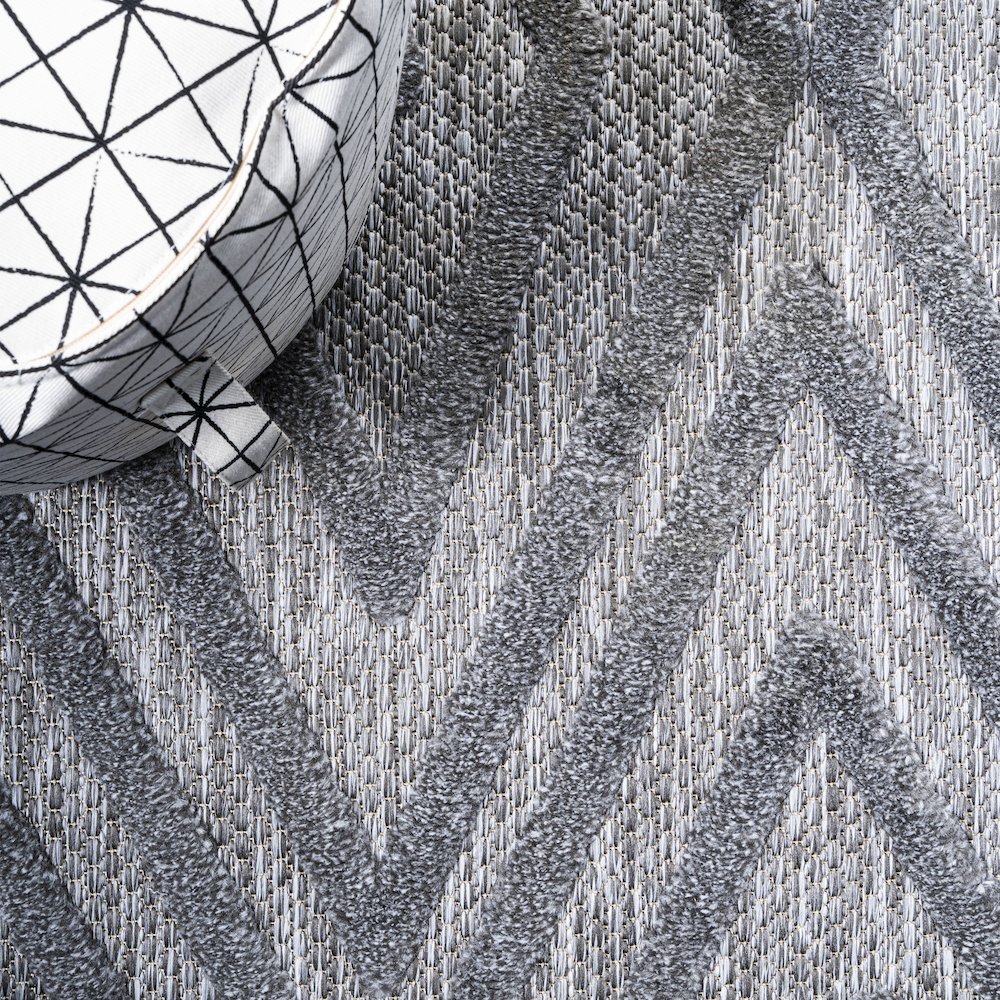 Balansat Moroccan Diamond Indoor/Outdoor Area Rug. Picture 10