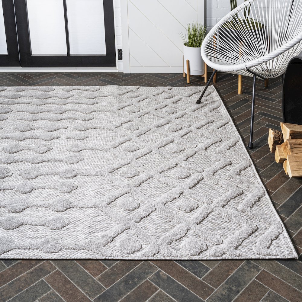 Peralta Moroccan Diamond Indoor/Outdoor Area Rug. Picture 7