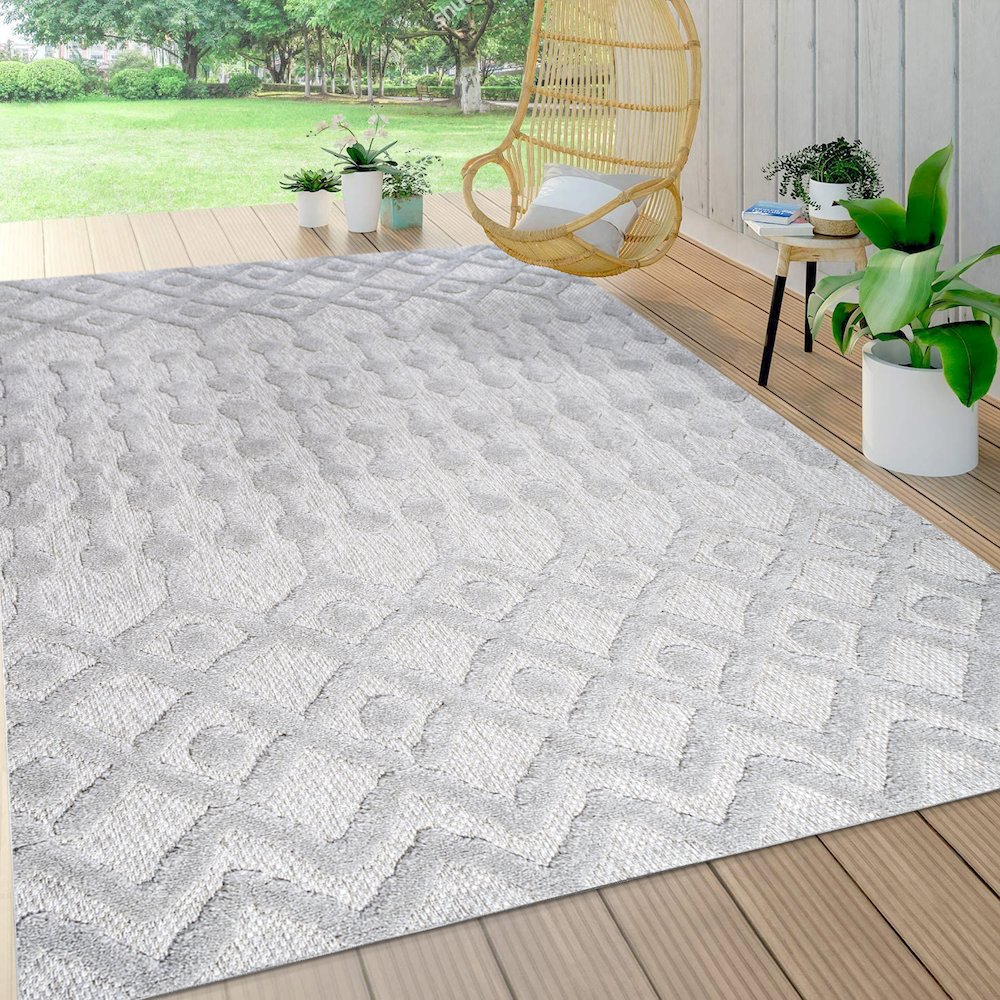 Peralta Moroccan Diamond Indoor/Outdoor Area Rug. Picture 6