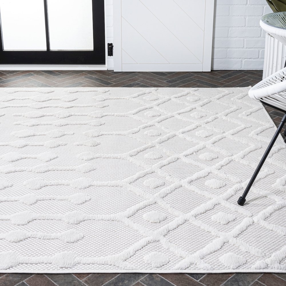 Peralta Moroccan Diamond Indoor/Outdoor Area Rug. Picture 7