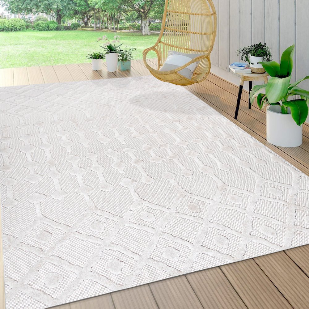 Peralta Moroccan Diamond Indoor/Outdoor Area Rug. Picture 6