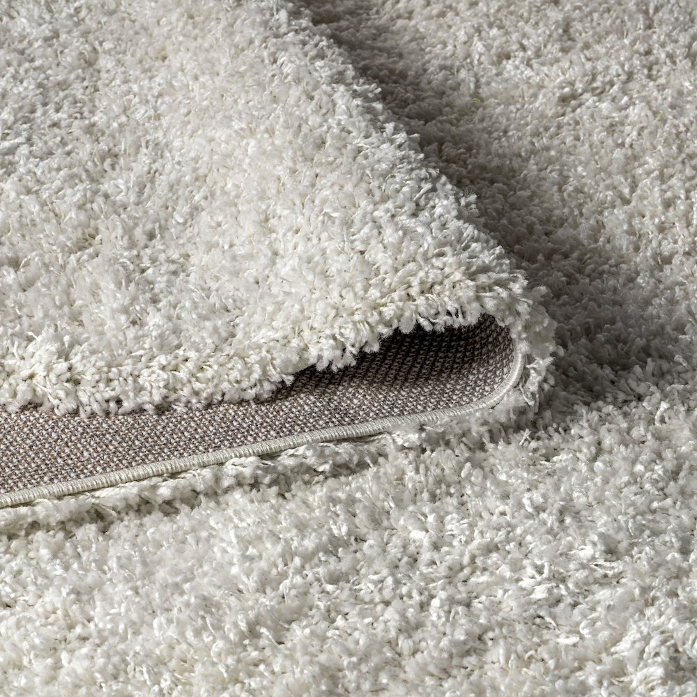 Mercer Shag Plush Tassel Area Rug. Picture 7