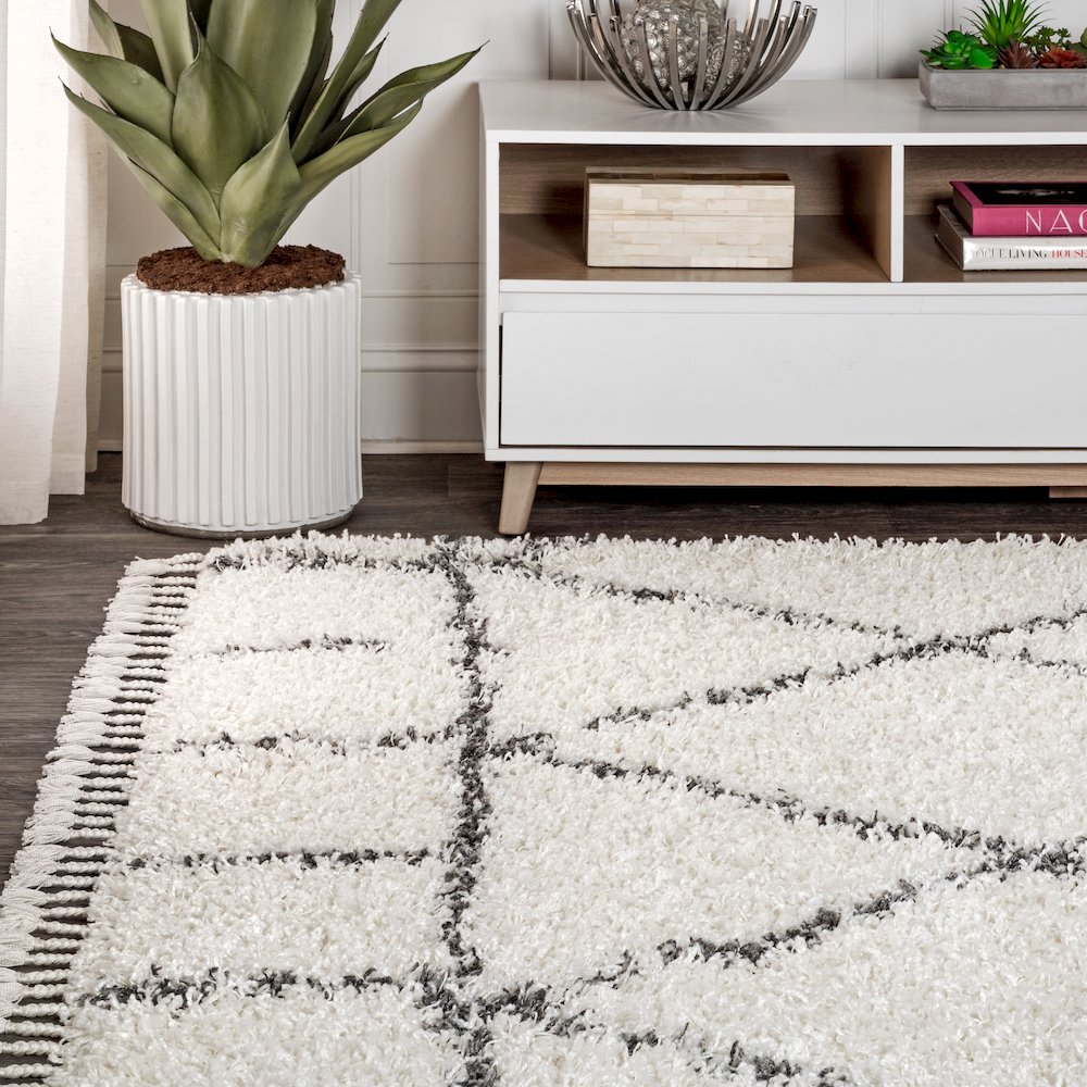 Mercer Shag Plush Tassel Moroccan Geometric Trellis Area Rug. Picture 3