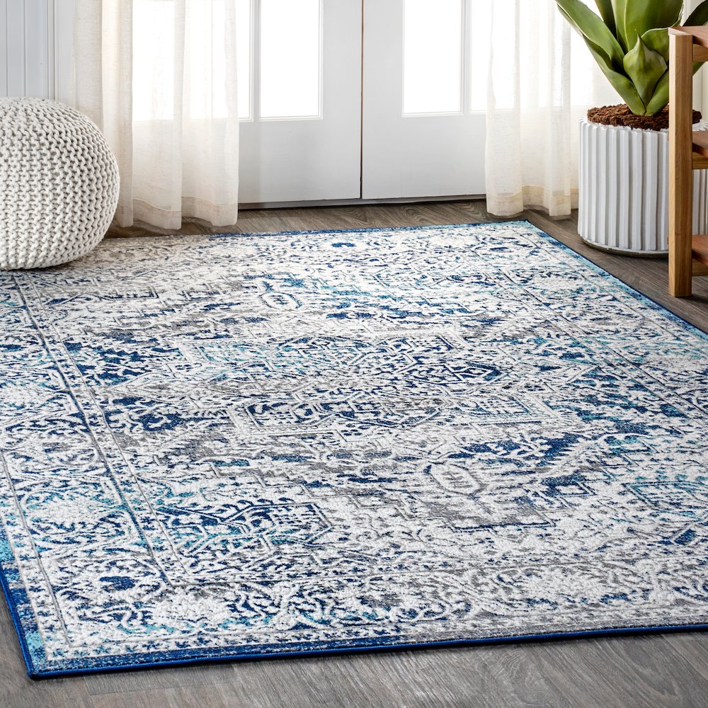 Modern Persian Vintage Medallion Area Rug. Picture 2