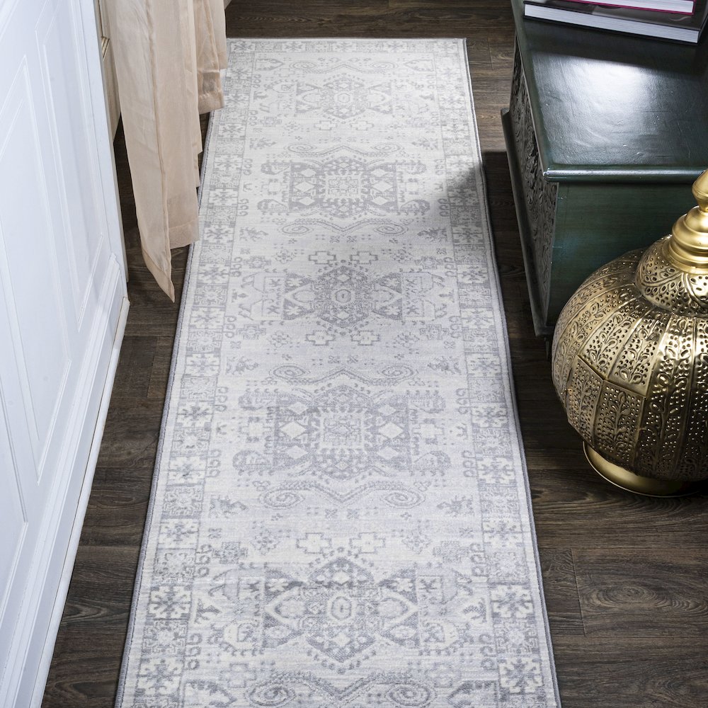Kasbah Modern Persian Vintage Medallion Area Rug. Picture 2