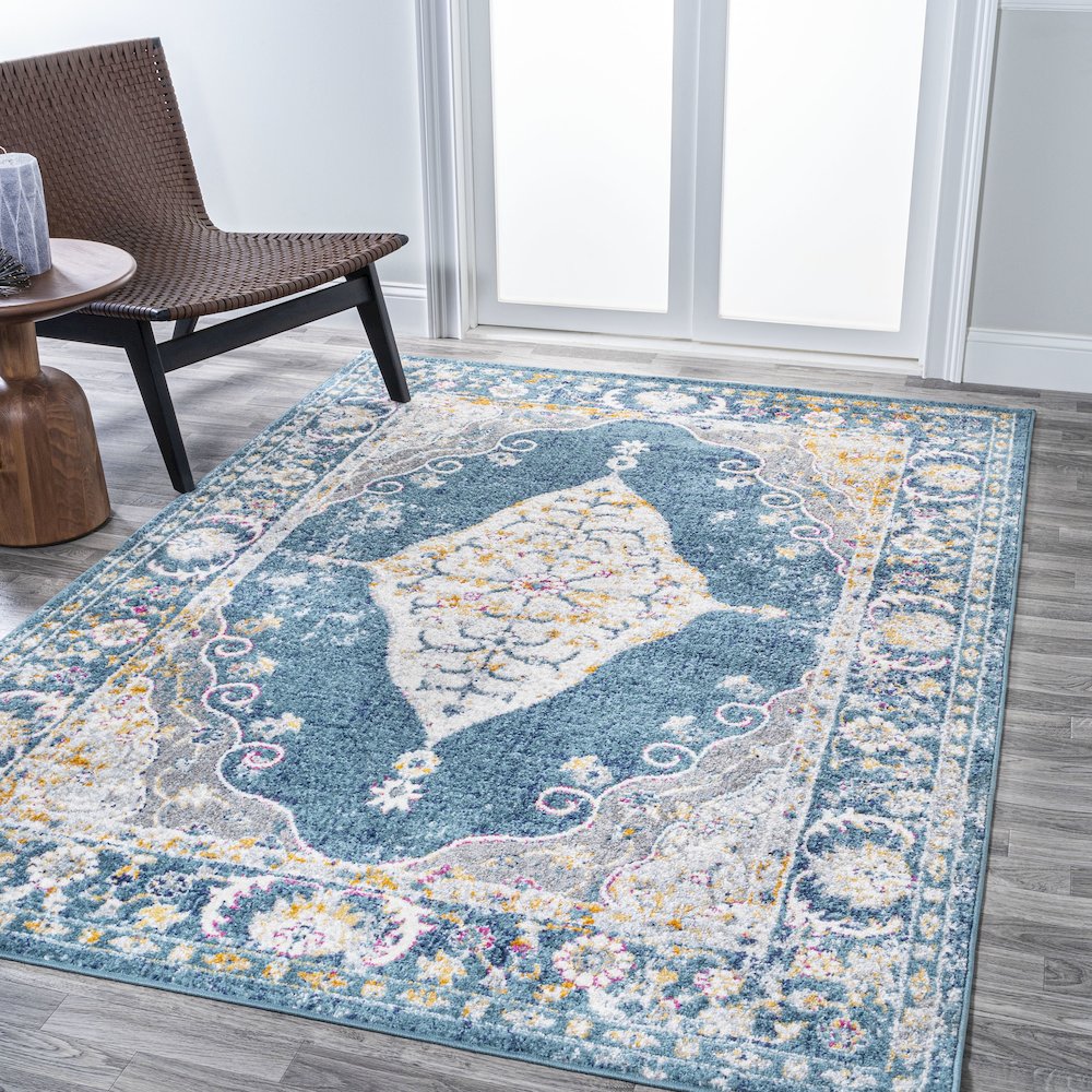 Zelda Bohemian Cottage Medallion Area Rug. Picture 2