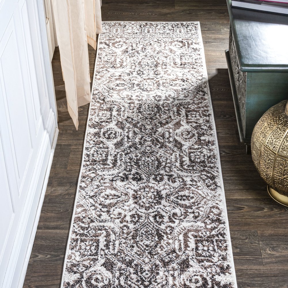 Scala Grand Medallion Ornate Area Rug. Picture 2